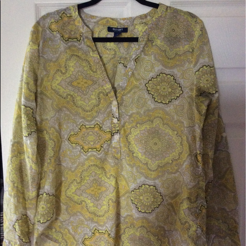 Old Navy. Lightly used, Paisley Tunic Size L